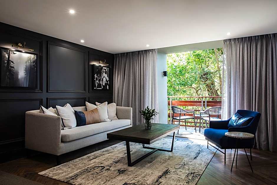 Seven Villa Hotel & Spa