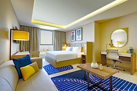 Studio City View King Bed