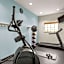 Days Inn & Suites by Wyndham Houston Hobby Airport