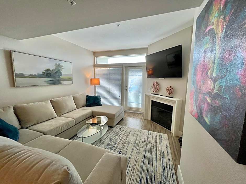 Spacious 2 Bedroom 2 Bathroom In Gated Community