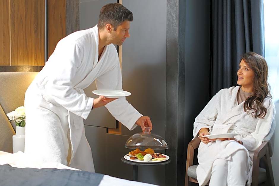 Lumière Hotel Pool & SPA