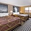 Super 8 by Wyndham Janesville