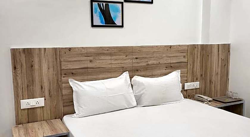 Hotel Jay Palace Inn, Solapur 