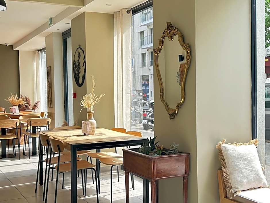 Hôtel Le National Clichy Paris