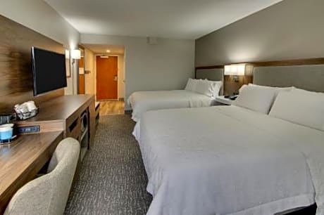 Queen Room with Two Queen Beds - Hearing Accessible/Non-Smoking