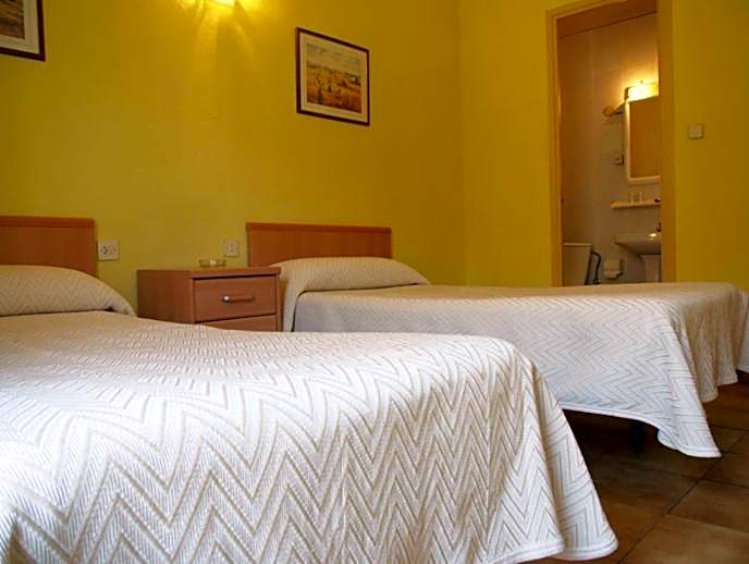 Hostal Delfos
