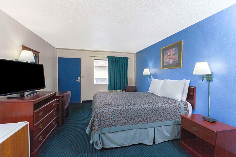 Days Inn by Wyndham Oklahoma City Fairground