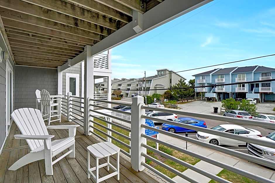 Sandpeddler Inn and Suites