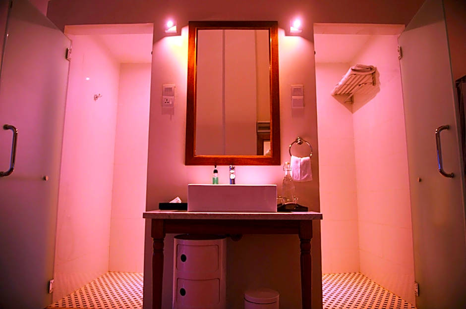 Muntri Grove Hotel