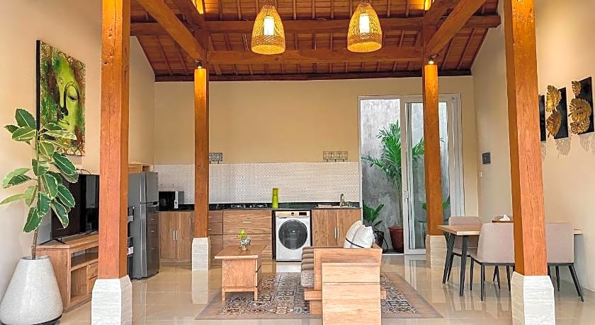 Svarna Suite Seminyak