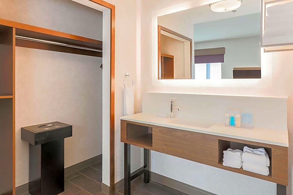 Hampton Inn By Hilton & Suites Windsor Sonoma Wine Country