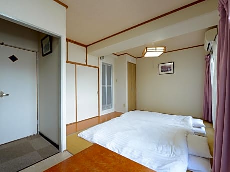 Economy Japanese-Style Room