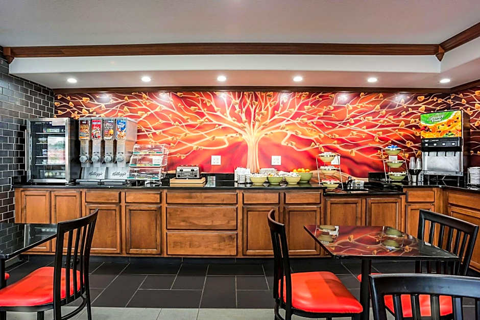 Quality Inn Cedar Rapids South