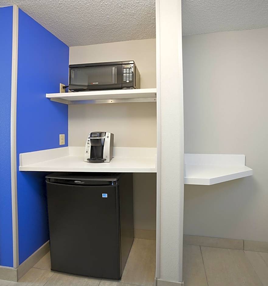 Holiday Inn Express Roseville-St. Paul By IHG