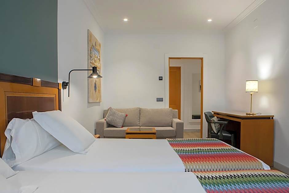 Photo 1 of 10 of Triple Room (2 Adults + 1 Child)