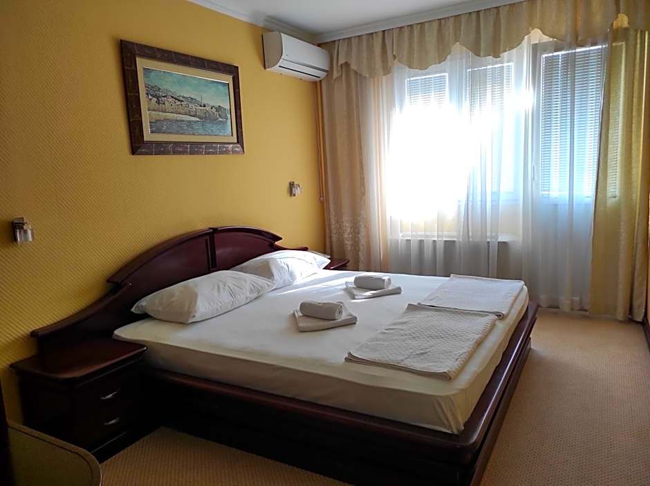 Hotel Mimoza