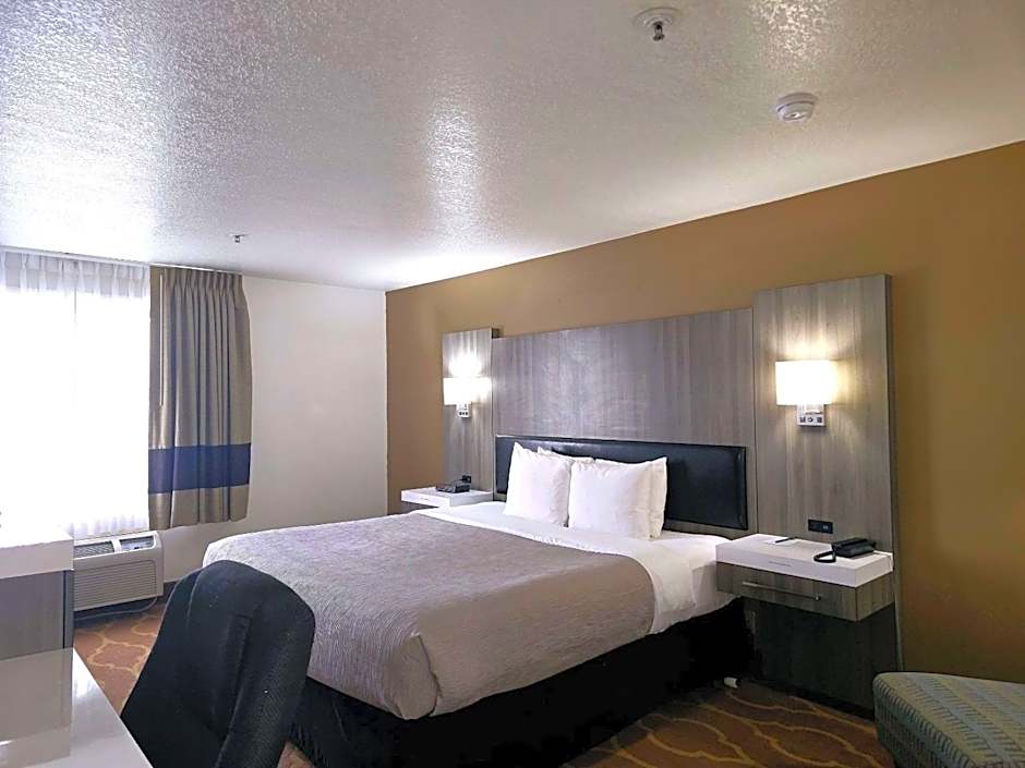 Quality Inn & Suites Longview Kelso