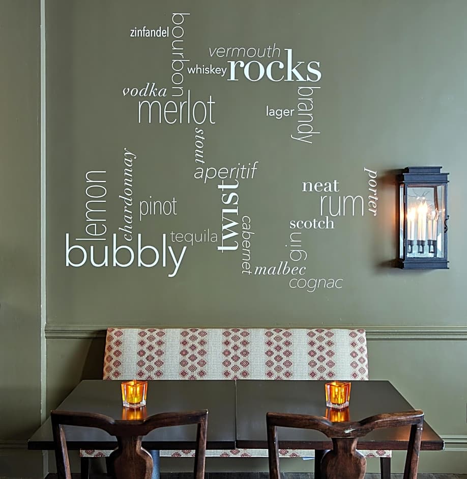 Ethan Allen Hotel