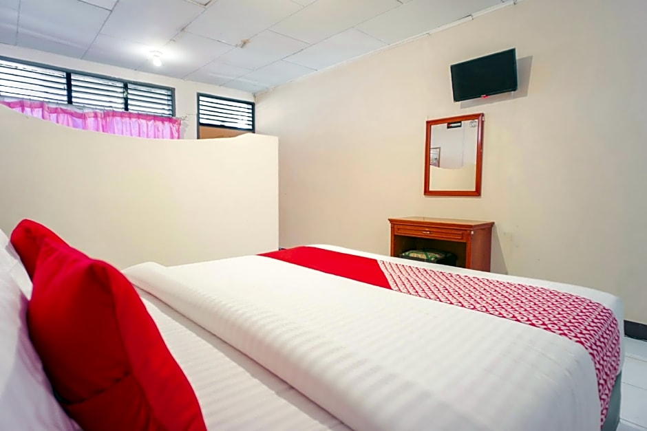 OYO 2180 Vina Vira Hotel