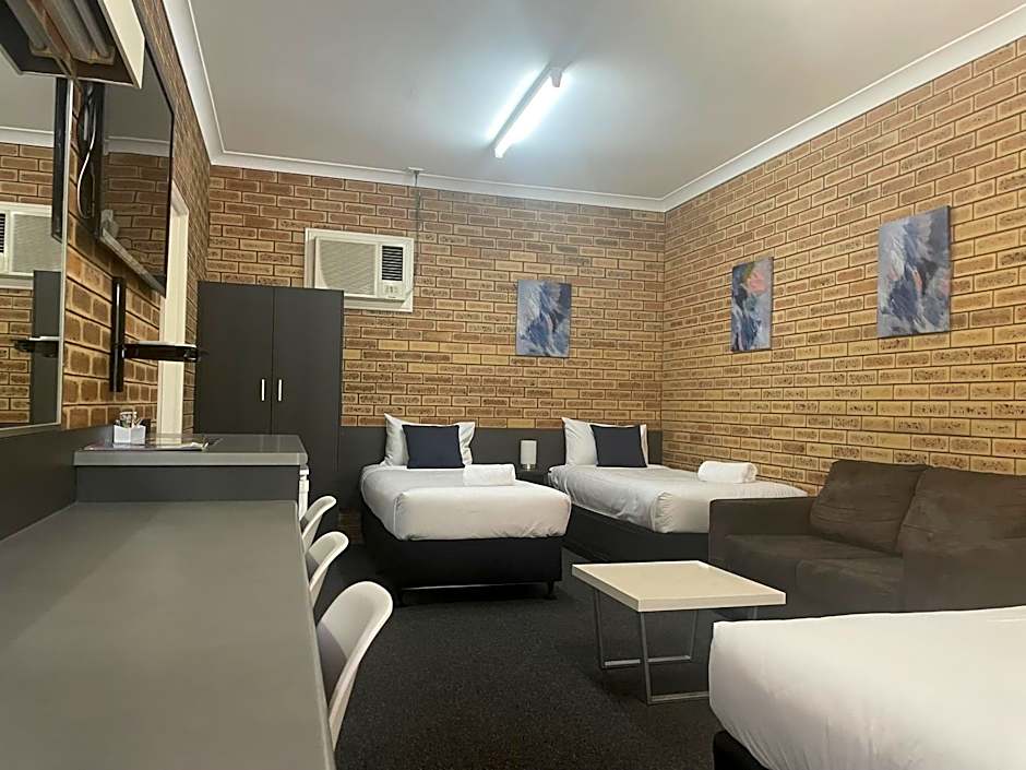 Blue Violet Motor Inn