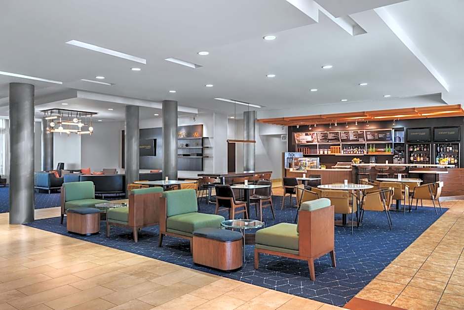 Courtyard by Marriott Evansville East