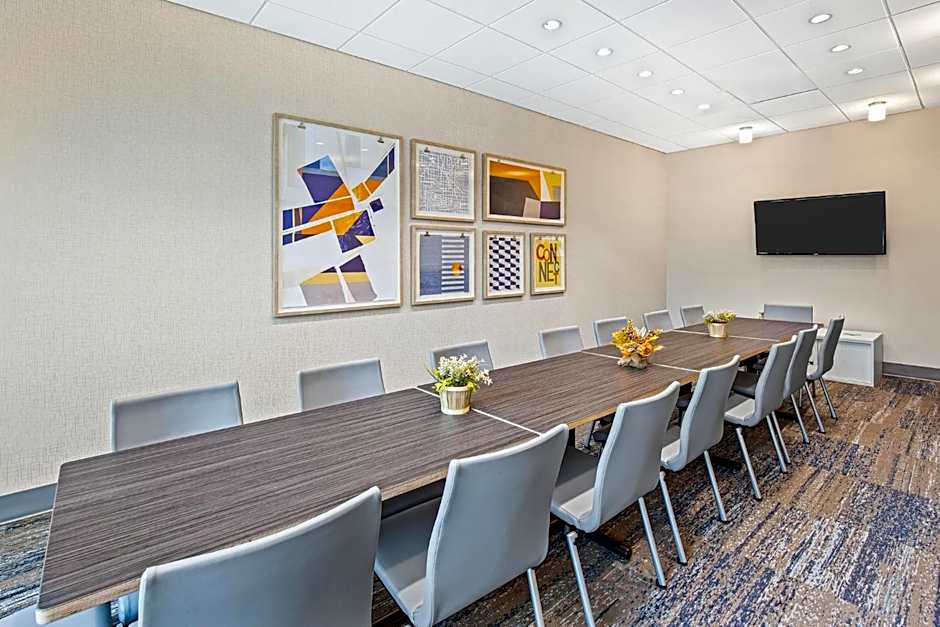 Holiday Inn Express & Suites - Carrollton West By IHG