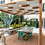 Pilastri Majestic Garden by Mmega