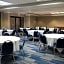 Holiday Inn Express Hotel & Suites Wilmington-University Ctr