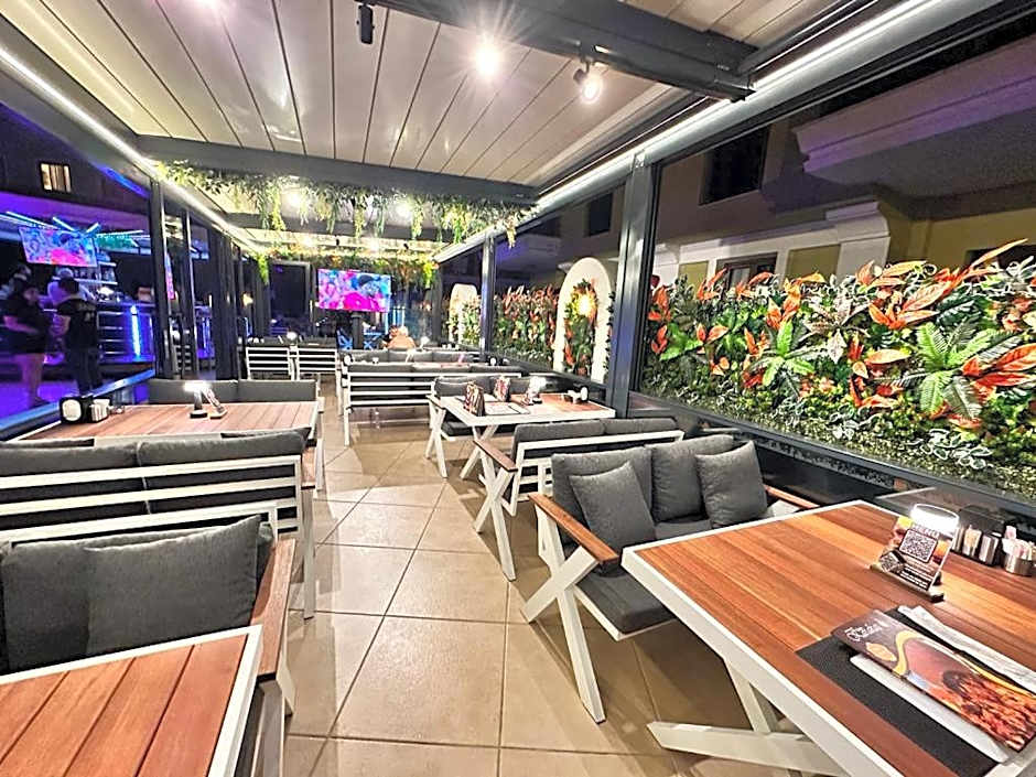 Club Karakas Apart Otel