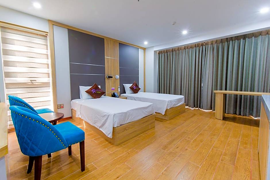 SAKURA HOTEL