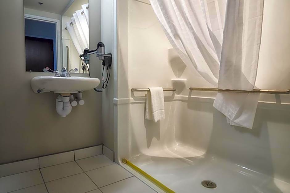 Microtel Inn & Suites by Wyndham Sault Ste. Marie