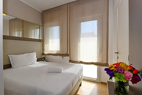 Comfort Single Room with Balcony and Side Sea View