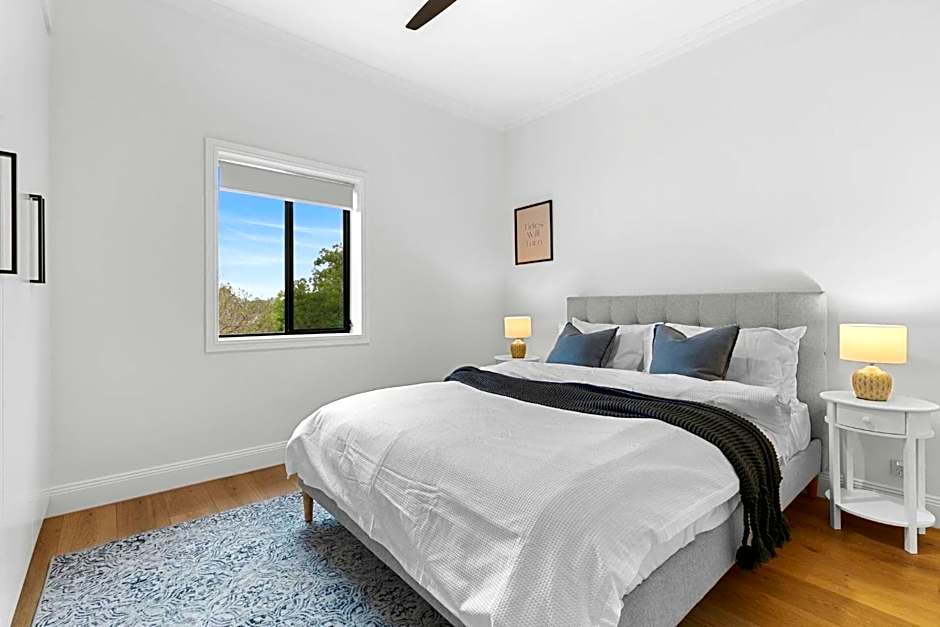 Hamilton Lodge Apartments by Urban Rest