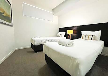 3 Bedroom Apartment Water Views