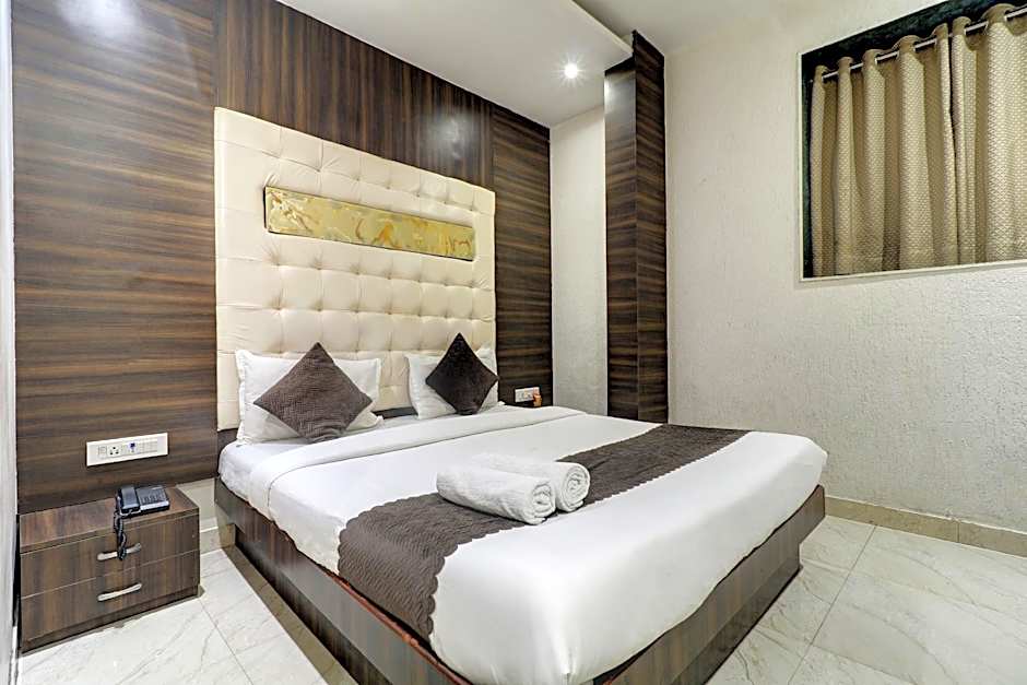 Hotel AK International