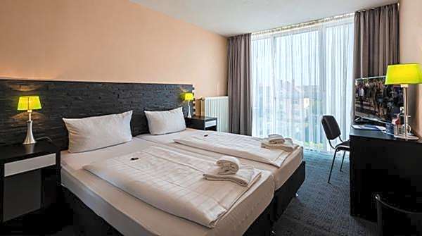 PANORAMA HOTEL in Neustadt an der Weinstraße