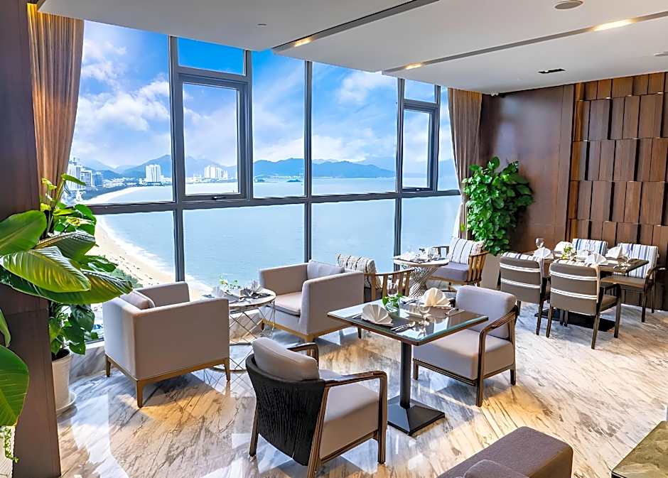 Queen Ann Nha Trang Hotel