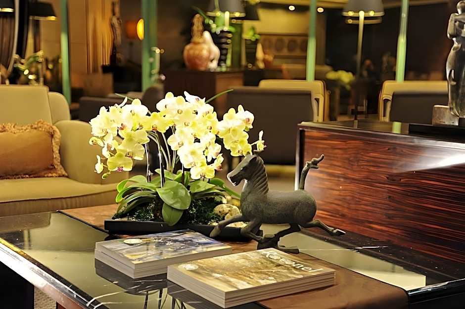 Pacific Business Hotel