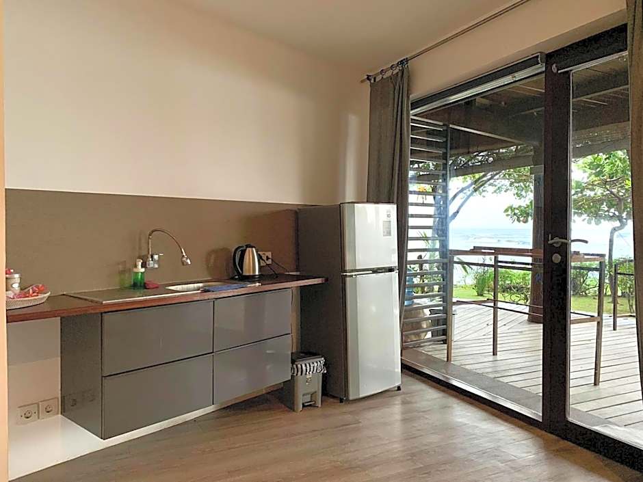 Castaway Surf Retreat