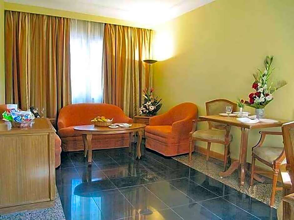 Hotel Ritz Plaza