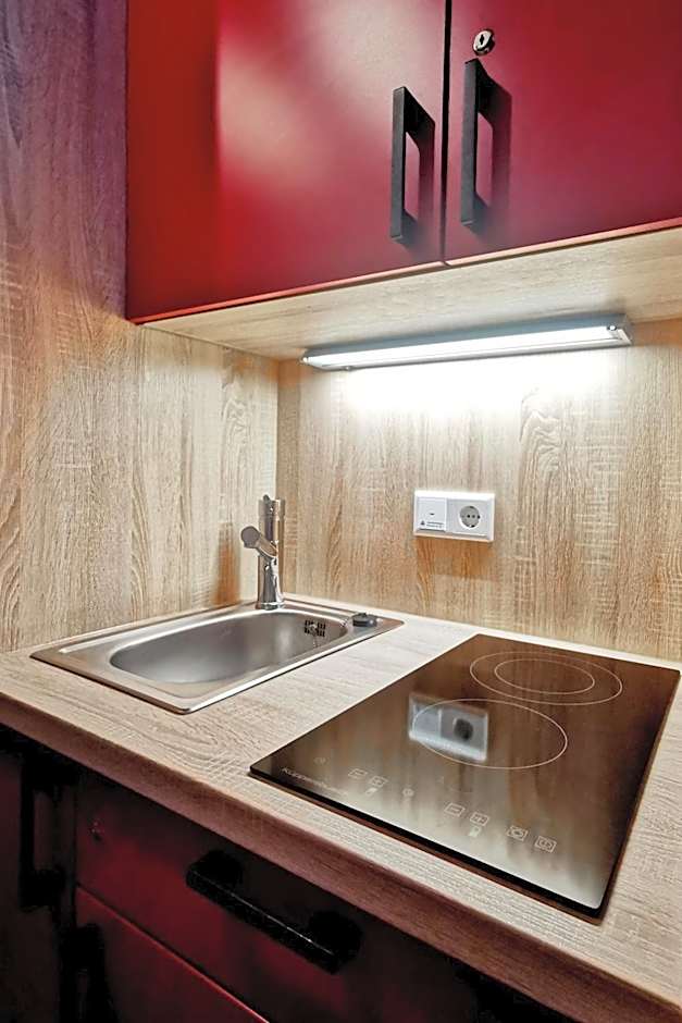 Plaza Hotel & Living Frankfurt