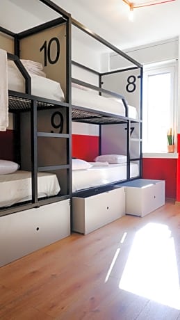 Single Bed in 12-Bed Dormitory Room