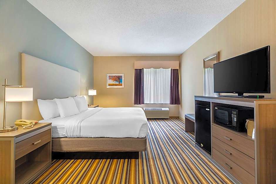 Best Western Plus New England Inn & Suites