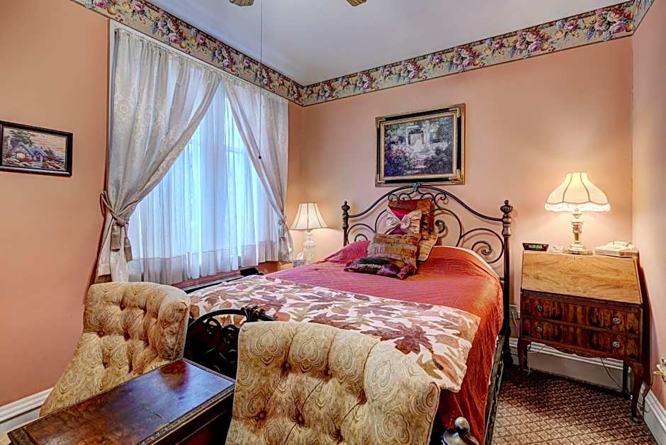 Grandison Inn