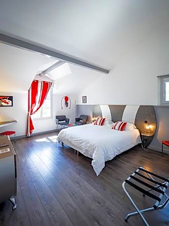 Deluxe Double Room with Shower