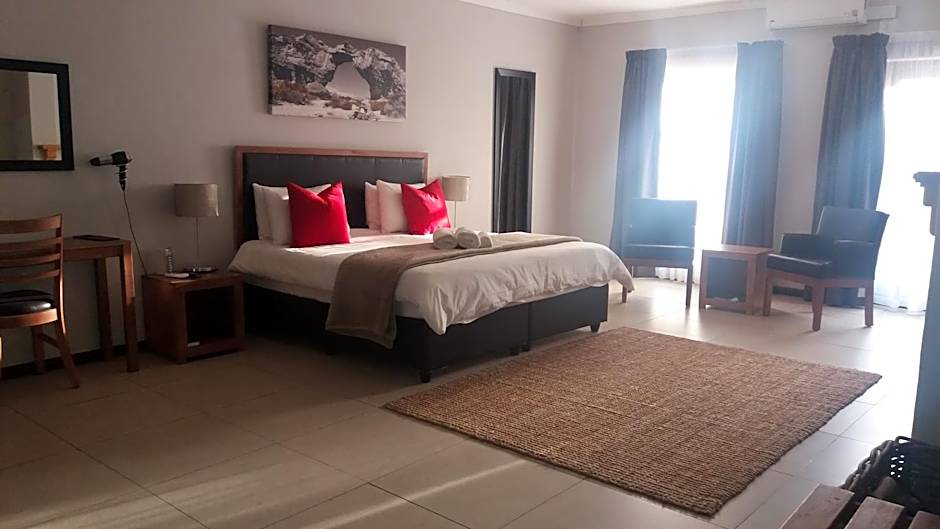 Clanwilliam Hotel