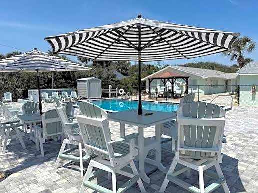 Ocean Eleven Suites