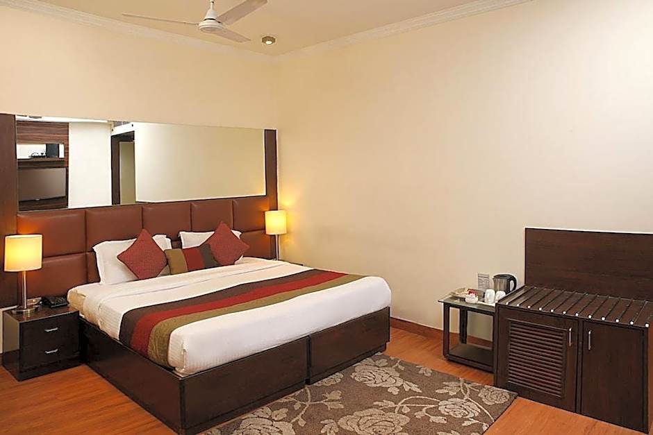 Ahuja Residency-DLF Phase II