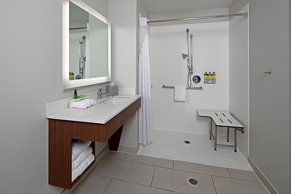 Holiday Inn Express Seattle - Sea-Tac Airport By IHG