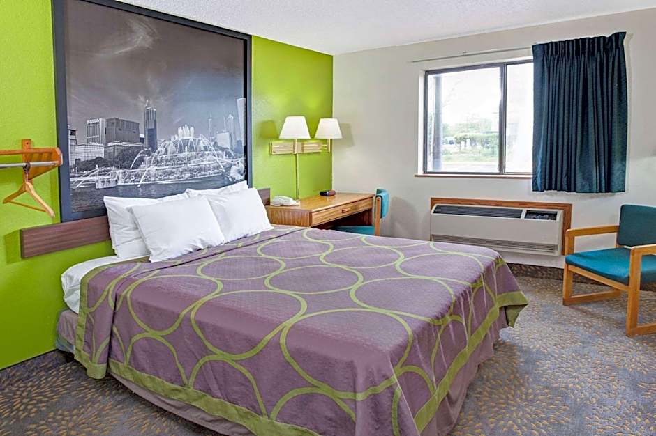 Super 8 by Wyndham Mokena/Frankfort /I-80